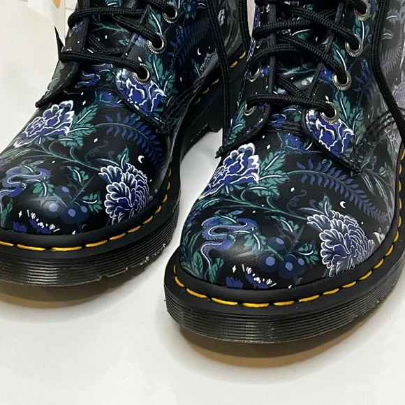 Dr. Martens 1460 Pascal Women's Boots Size 7 (38) Mystic Floral Black Combat - Picture 7 of 15
